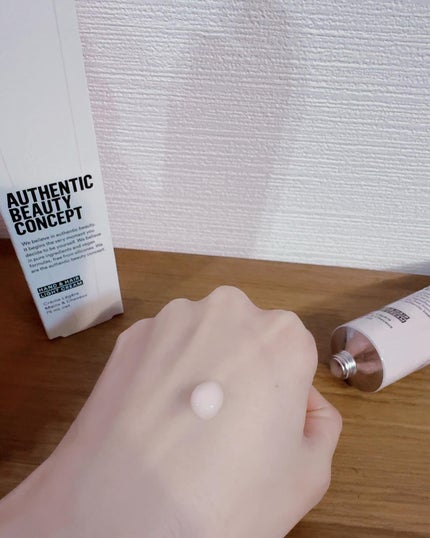 ハンド&ヘア ライトセラム/AUTHENTIC BEAUTY CONCEPT/ハンドクリームを使ったクチコミ(4枚目)