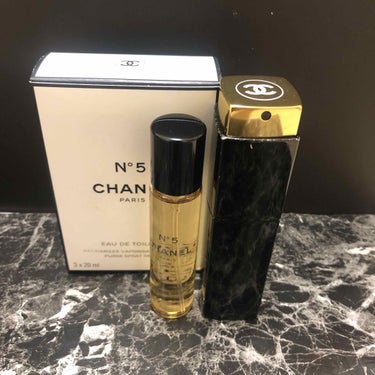 シャネル N°5 パース スプレイ （オードゥ トワレット） 20ml×3本/CHANEL/香水(レディース)を使ったクチコミ（3枚目）