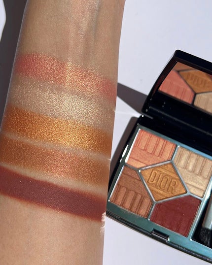 Yurika Ueki on LIPS 「Diorの限定アイシャドウが可愛い🌞サンククルールクチュール..」(6枚目)