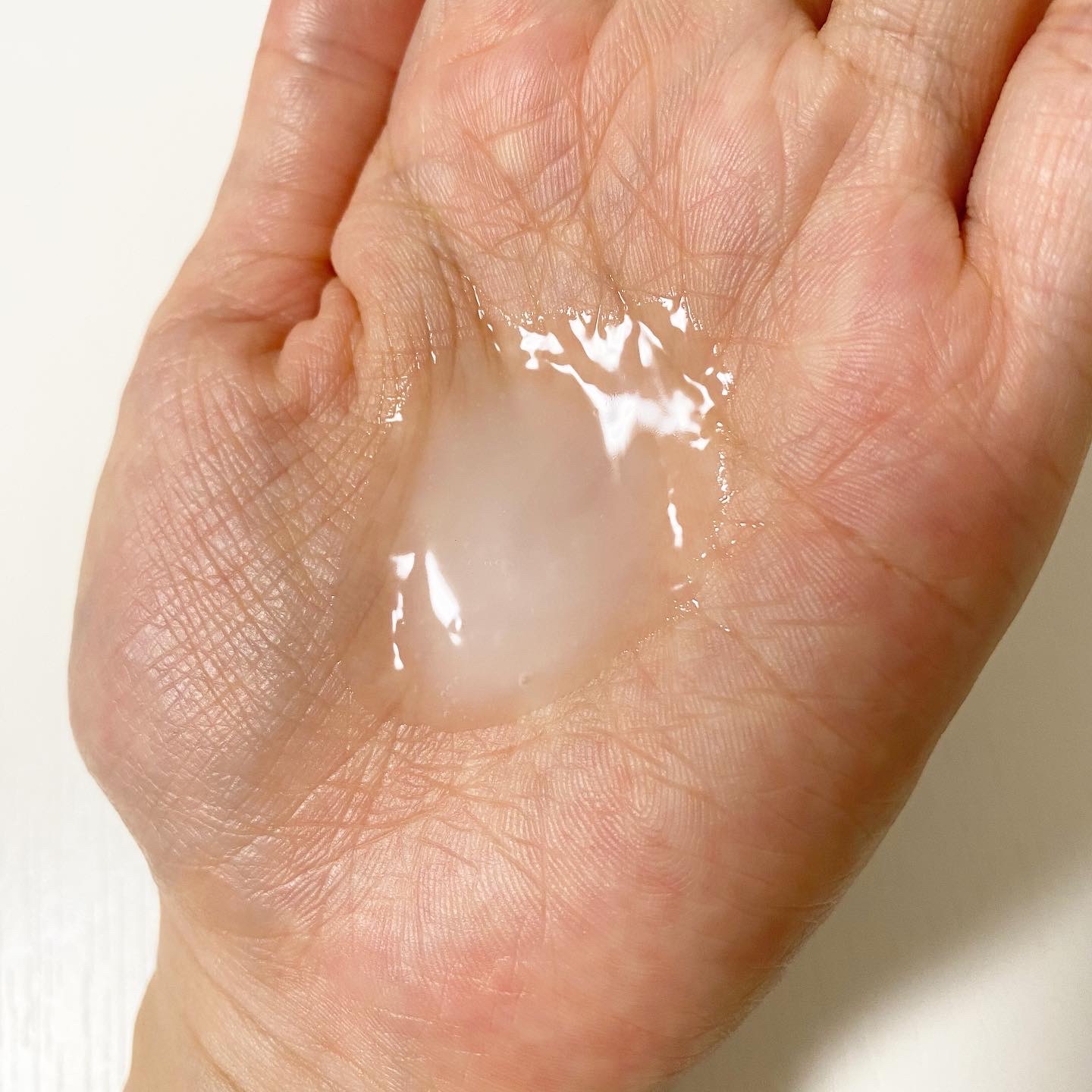 ミラクルズ うるおいブーストミルクウォーターセラム/パンテーン/アウトバストリートメントを使ったクチコミ（3枚目）