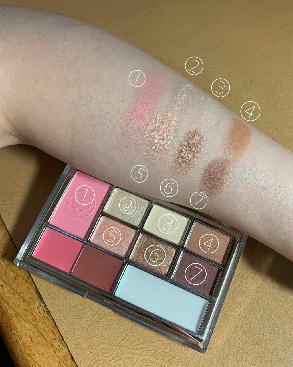 ポケモン マルチパレット/IT'S DEMO/アイシャドウパレットを使ったクチコミ（3枚目）