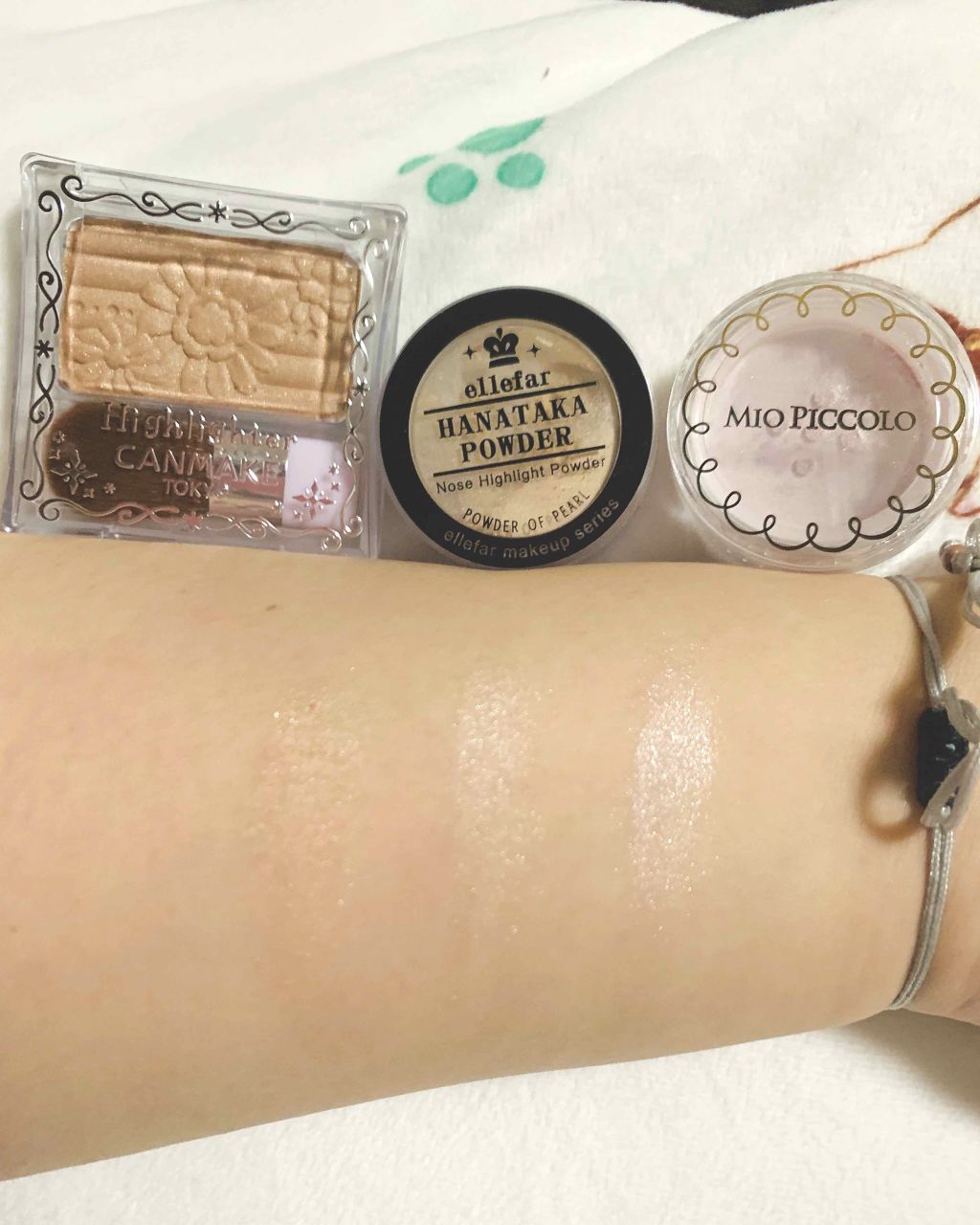 Mio Piccolo MP ふんわりハイライトパウダーのクチコミ「ドゥベスト様から新しいハイライターが出ていたので購入‼️

今回はルミナスホワイトとルミナスロ.....」（3枚目）