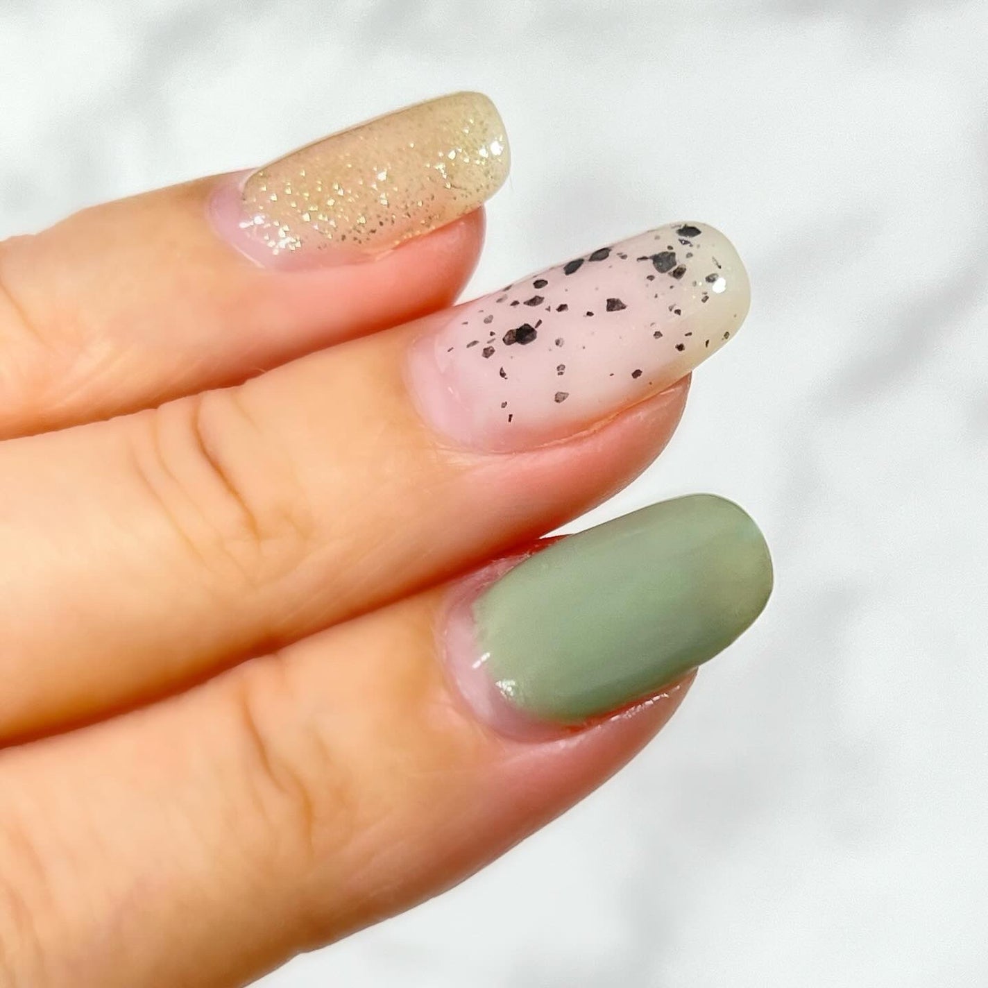 プレミアム ノンサンディングベースジェル/SEED RESIN/ジェルネイルを使ったクチコミ(5枚目)