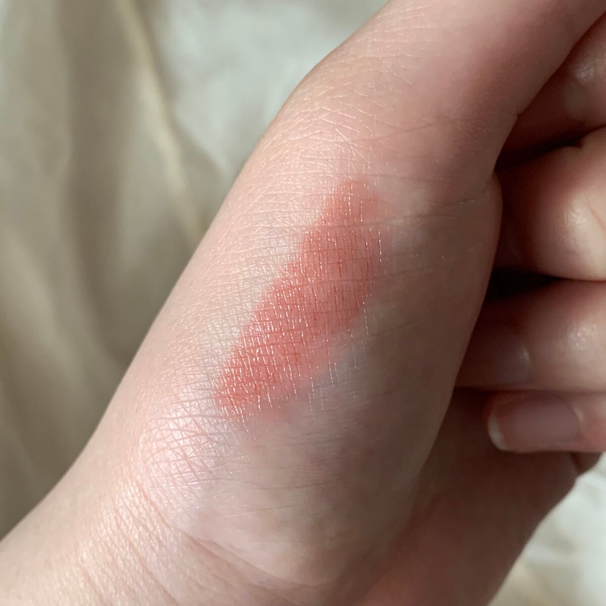 ラスティンググロスリップ/CEZANNE/口紅を使ったクチコミ(3枚目)