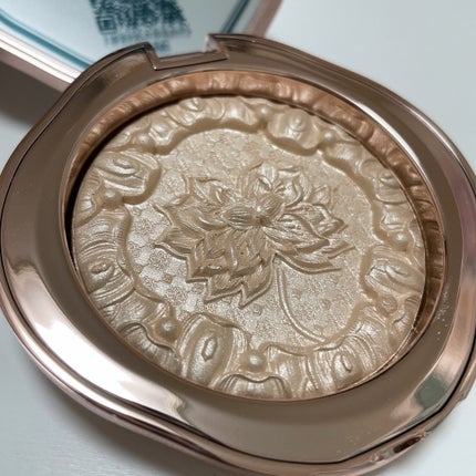 双蓮彫刻ハイライト/花西子/パウダーハイライトを使ったクチコミ(1枚目)