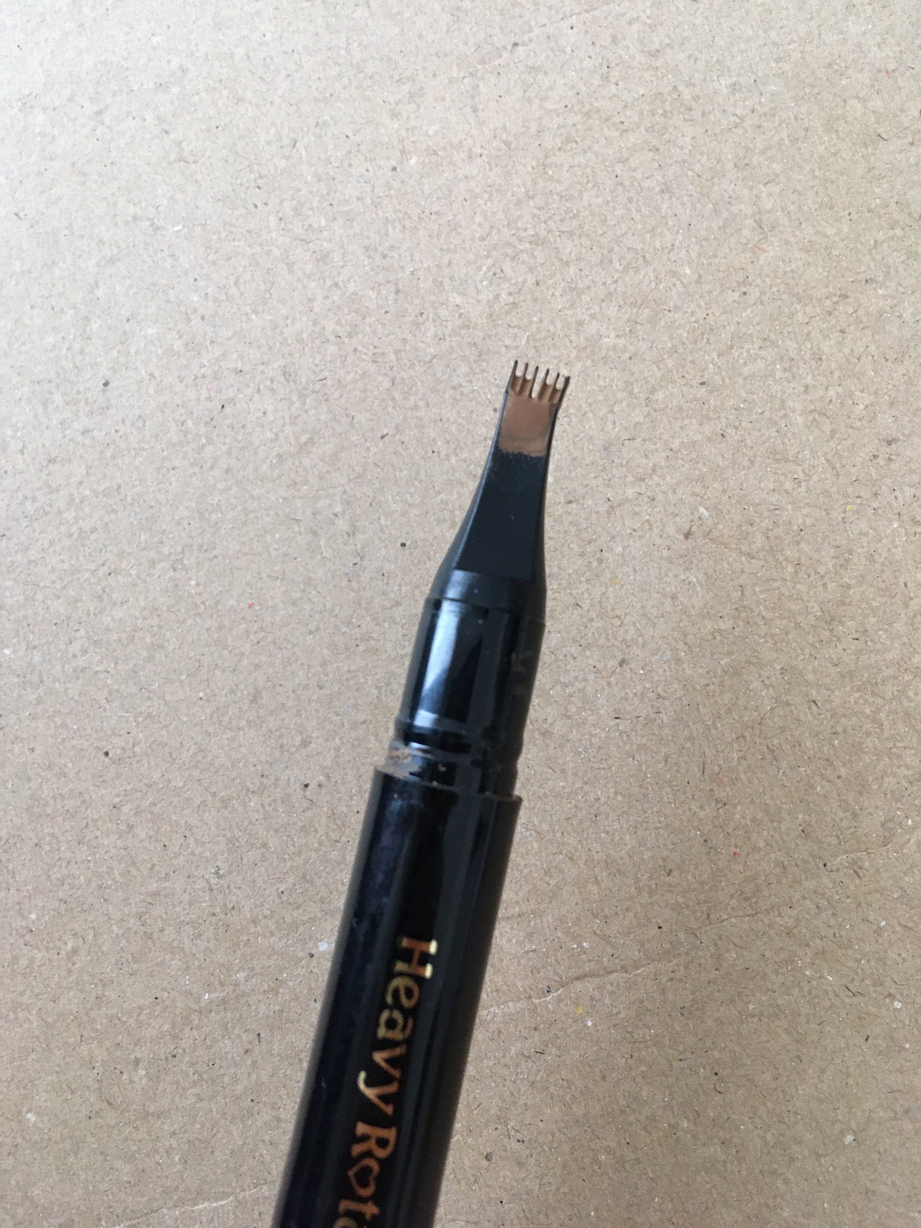 カラー&ラインコーム 02 ナチュラルブラウン/ヘビーローテーション/眉マスカラを使ったクチコミ（1枚目）