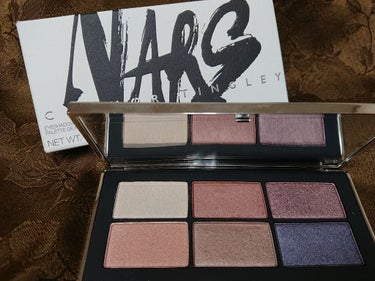 コナーティングリー アイシャドウパレット/NARS/アイシャドウパレットを使ったクチコミ（1枚目）