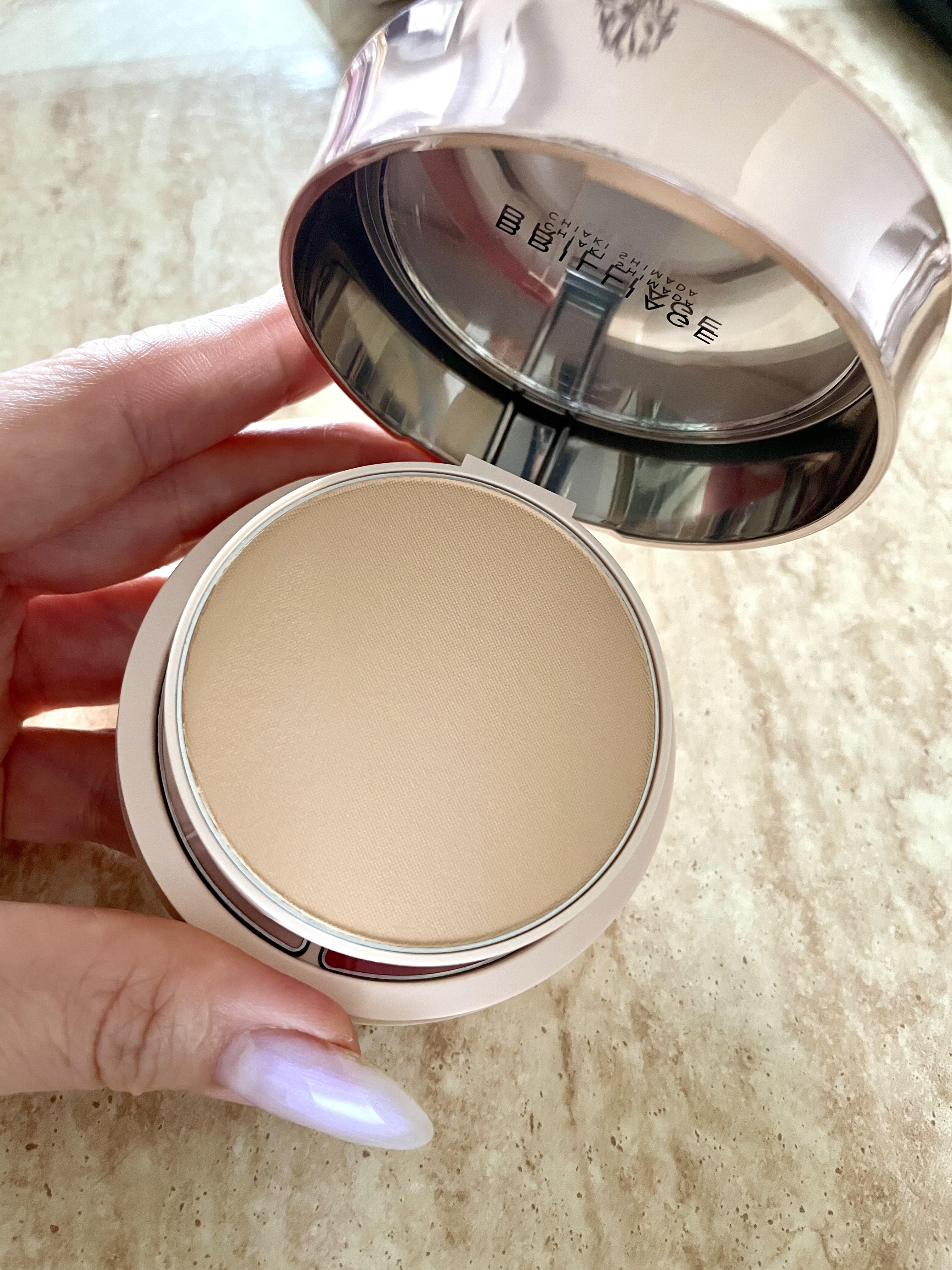 パウダリーファンデーション オーセンティックウーマン ダズリング スキン/ブリリアージュ/パウダーファンデーションを使ったクチコミ（3枚目）