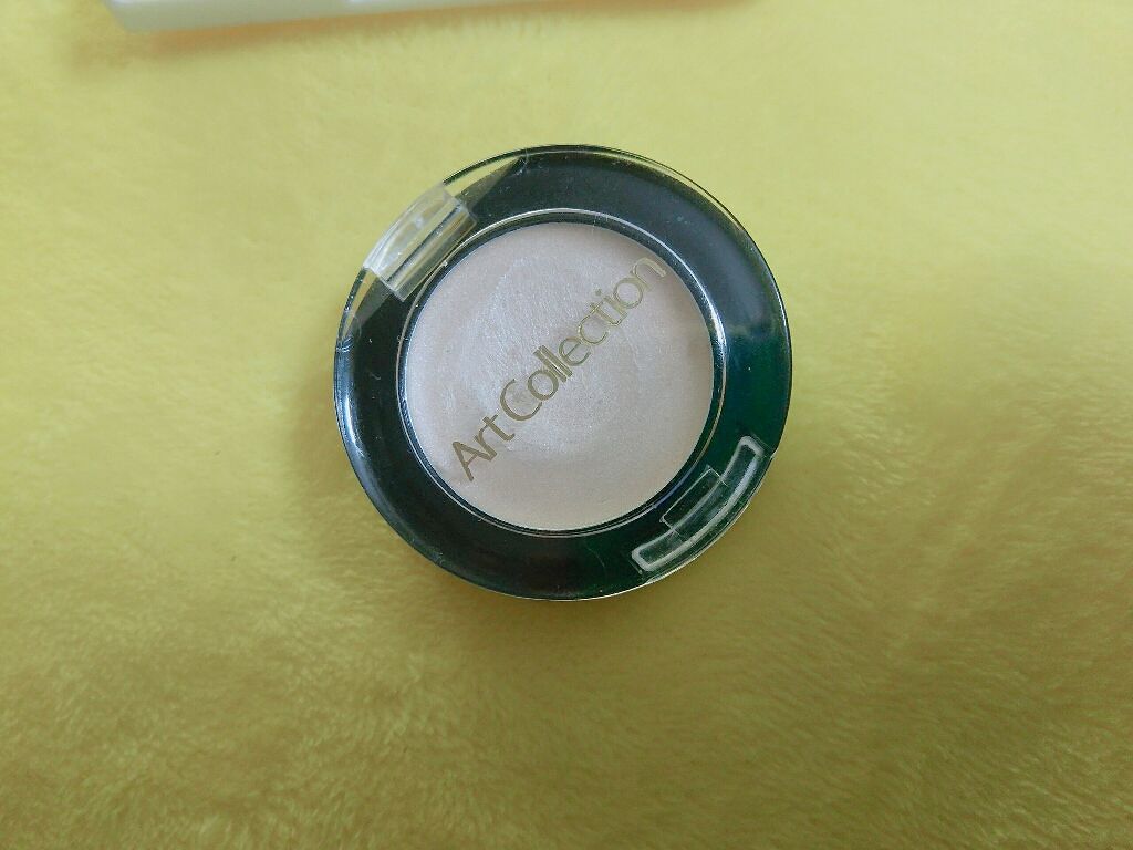 AT グロッシーアイシャドウ/セリア/ジェル・クリームアイシャドウを使ったクチコミ（1枚目）