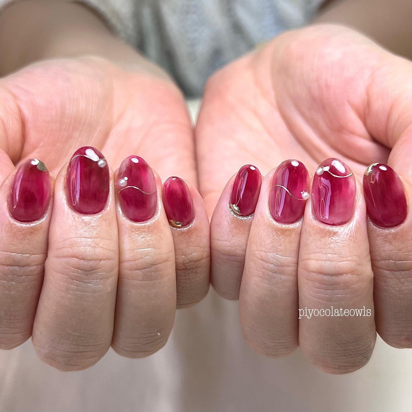 ぴよこれいと あうるす on LIPS 「もやもや全塗りに細ライン。うねうねの華奢な細ラインミラーとこれ..」(3枚目)