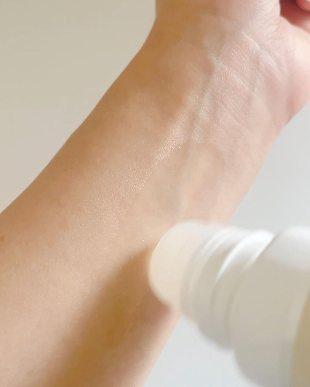 8x4 アロマスイッチ ロールオン マンハッタンリネンの香り/8x4/デオドラント・制汗剤を使ったクチコミ(3枚目)