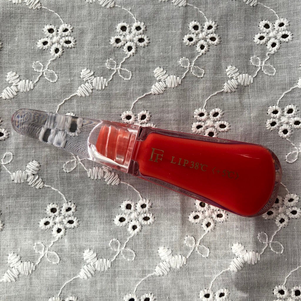 38°C / 99°F リップトリートメント (リップ美容液)/UZU BY FLOWFUSHI/リップケアを使ったクチコミ(2枚目)