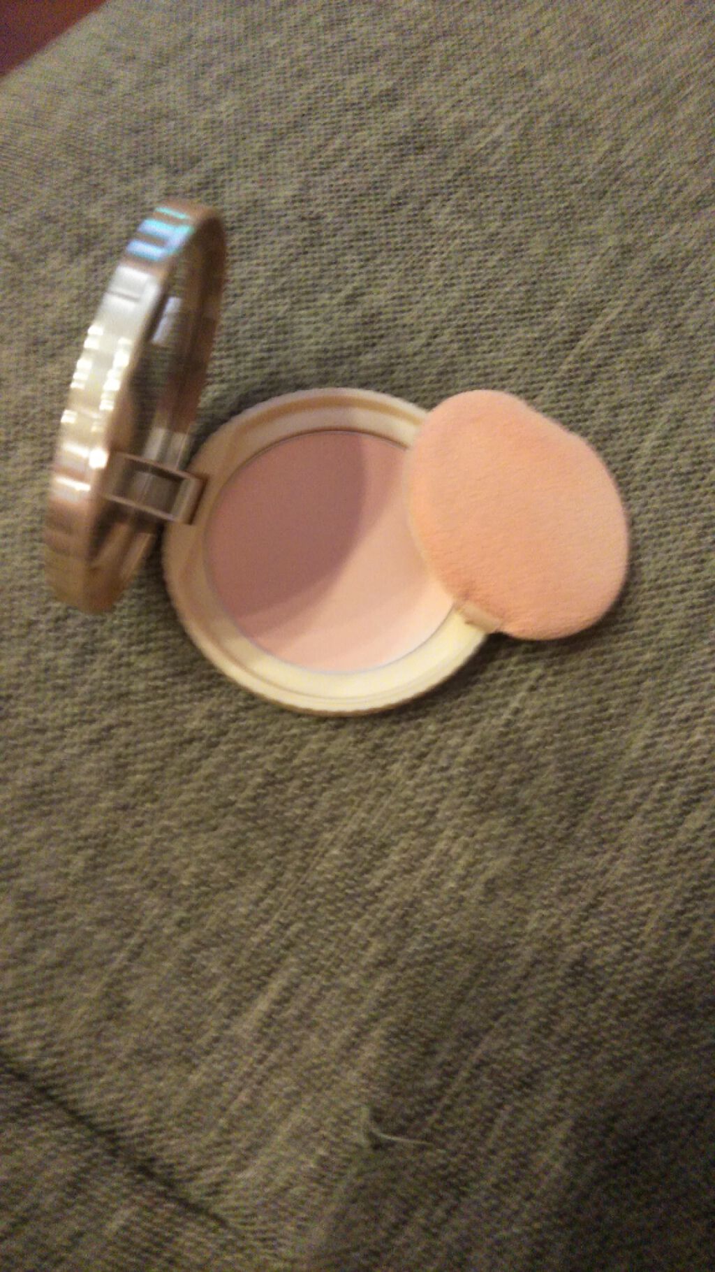 【旧品】マシュマロフィニッシュパウダー/キャンメイク/プレストパウダーを使ったクチコミ(2枚目)