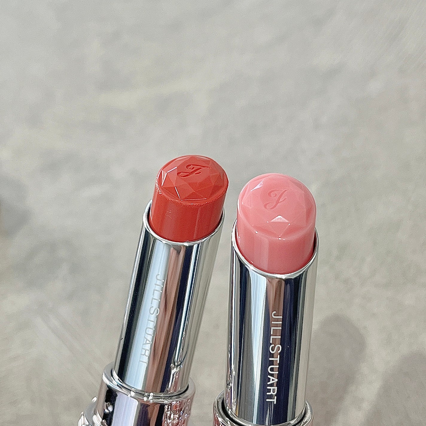 y.csm.s on LIPS 「.JILLSTUART(ジルスチュアート)リップブロッサムバー..」(3枚目)