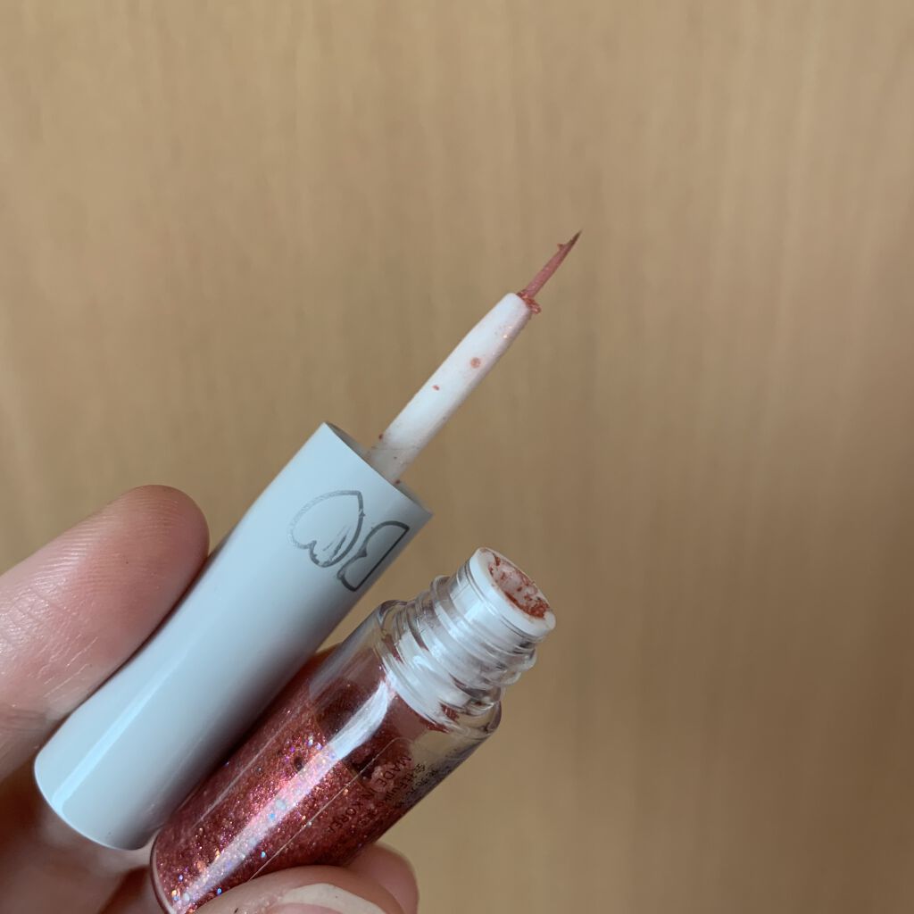 グリッターライナー/b idol/グリッターを使ったクチコミ（2枚目）