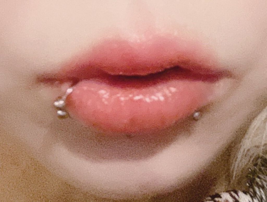 キラティントグロス/WHOMEE/リップティントを使ったクチコミ（2枚目）