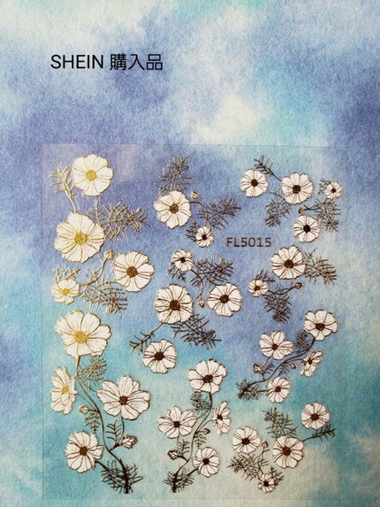 土木系おねいさん on LIPS 「グリーンにラメを重ね塗り。遊び心がある色味だけど、夫からは「フ..」(6枚目)