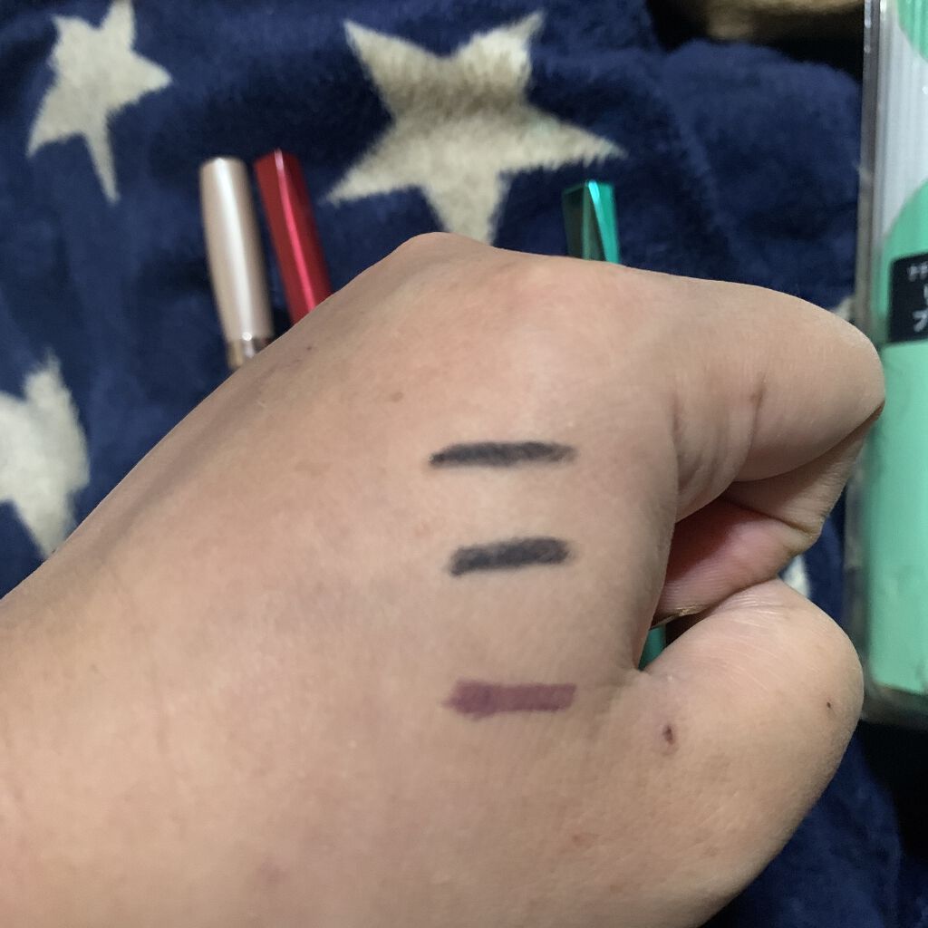 「密着アイライナー」繰り出しペンシル リアルブラック/デジャヴュ/ペンシルアイライナーを使ったクチコミ（1枚目）