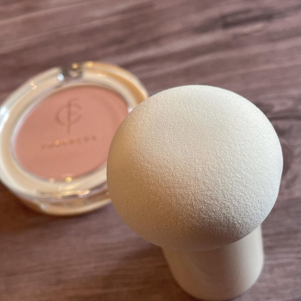 ベアブラッシャー パフ付き/フォレンコス/パウダーチークを使ったクチコミ（2枚目）