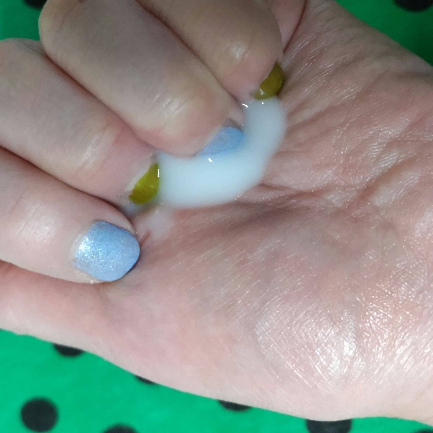 モイスチュアソフニング エマルジョン N/スティーブンノル ニューヨーク/ヘアミルクを使ったクチコミ(4枚目)