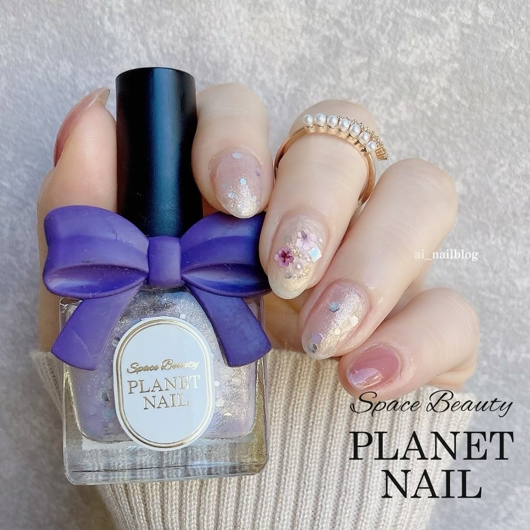 #プラネットネイル,#フラワーネイル,#お花ネイル,#パープルネイル,#ラメネイル,#簡単ネイル,#セルフネイルのネイルデザイン