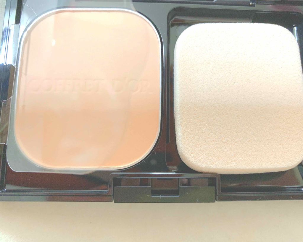 ヌーディカバー モイスチャーパクトUV/コフレドール/パウダーファンデーションを使ったクチコミ（2枚目）