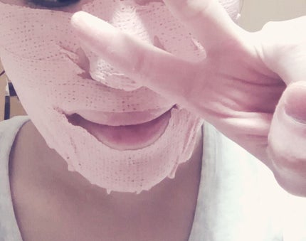 by : OUR カラミンピンク マッドマスクのクチコミ「バイアウア様より頂きましたマッドマスクの新作「カラミンピンクマッドマスク」
開けてみると.....」(2枚目)