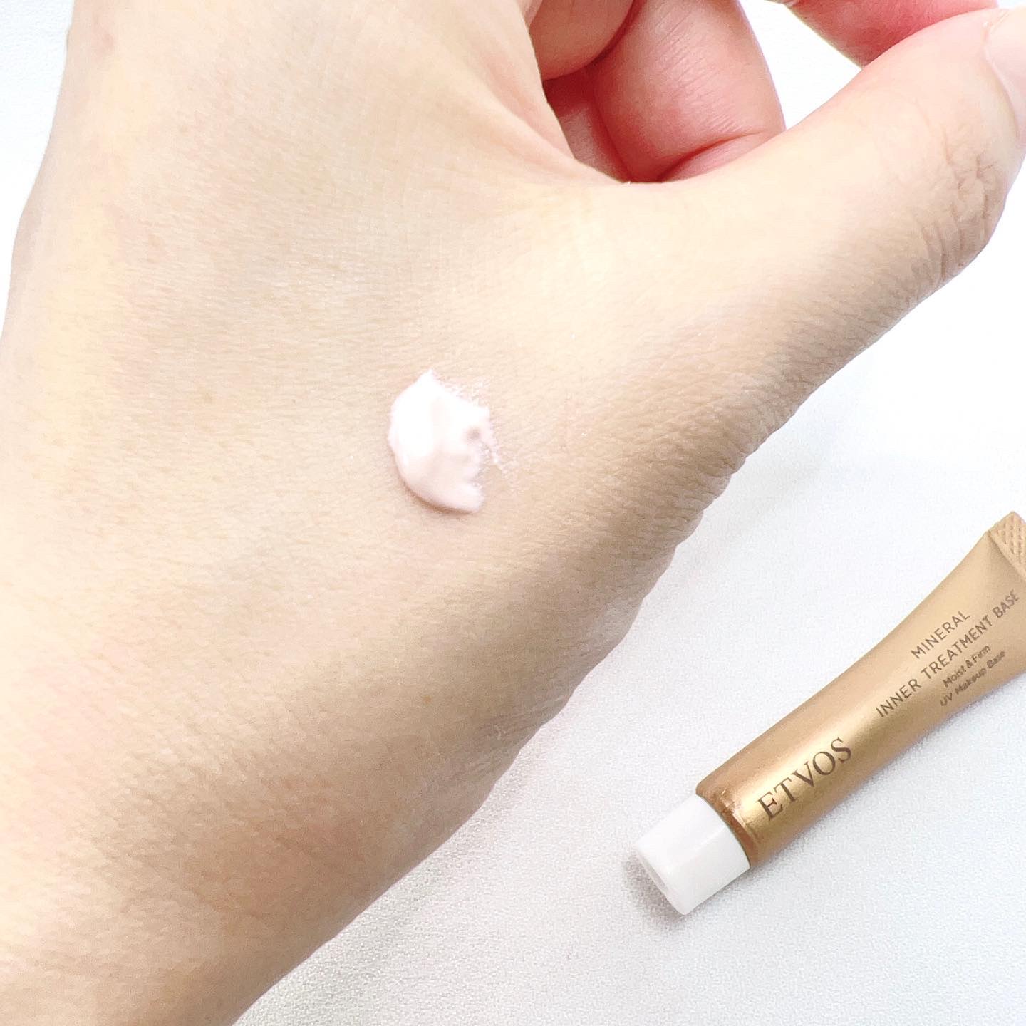 ミネラルインナートリートメントベース/エトヴォス/化粧下地を使ったクチコミ（2枚目）