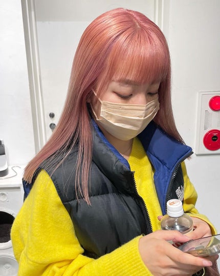 AYAKA♡原宿 美容師 on LIPS 「..salmonpink🍣..bleach2仕上げはolapl..」(2枚目)