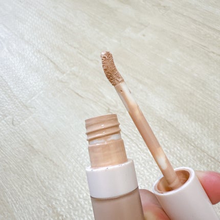 リアル フローレス ウェイトレス パーフェクティング コンシーラー/ローラ メルシエ/リキッドコンシーラーを使ったクチコミ(4枚目)