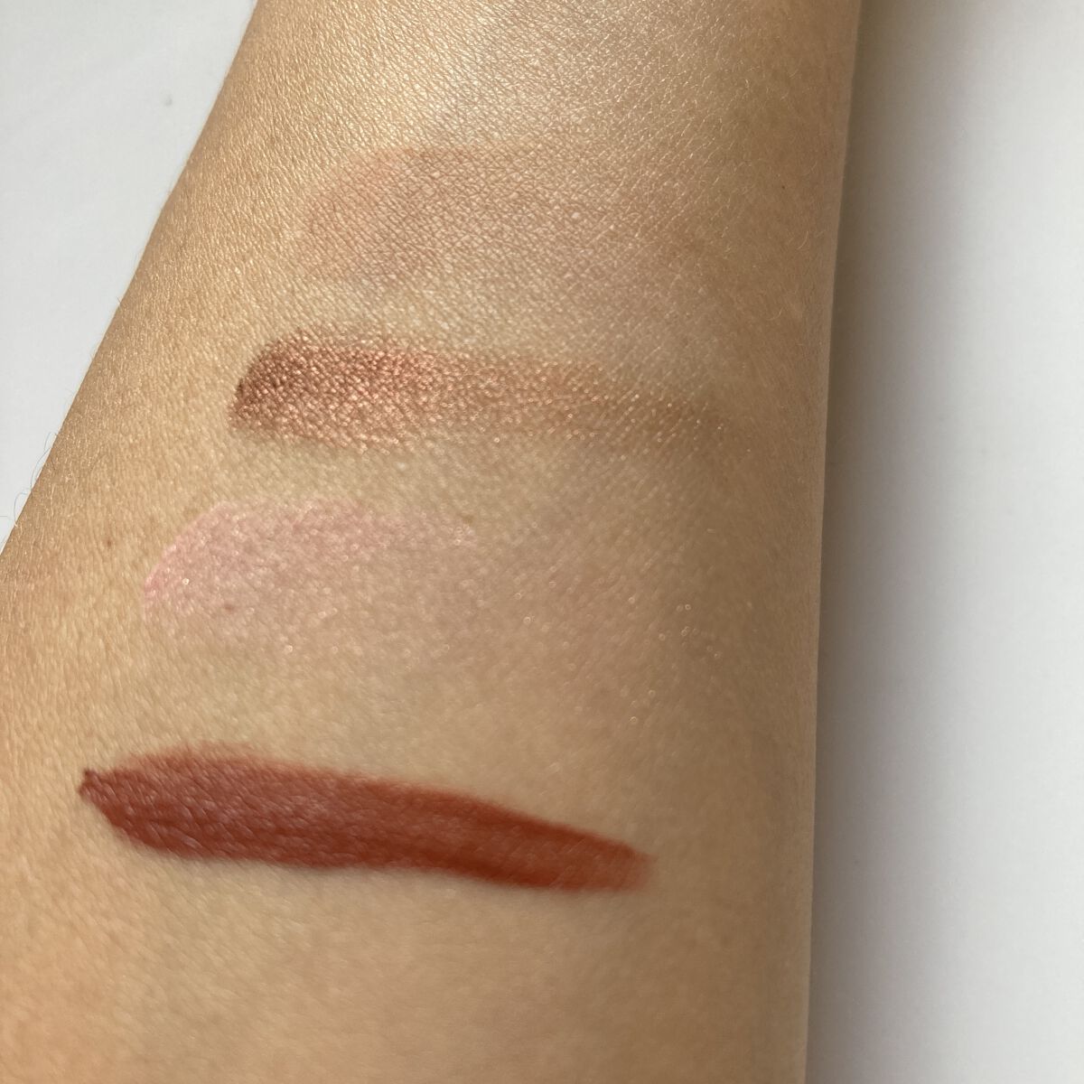 ルージュシグネチャー /ロレアル パリ/リップグロスを使ったクチコミ（3枚目）