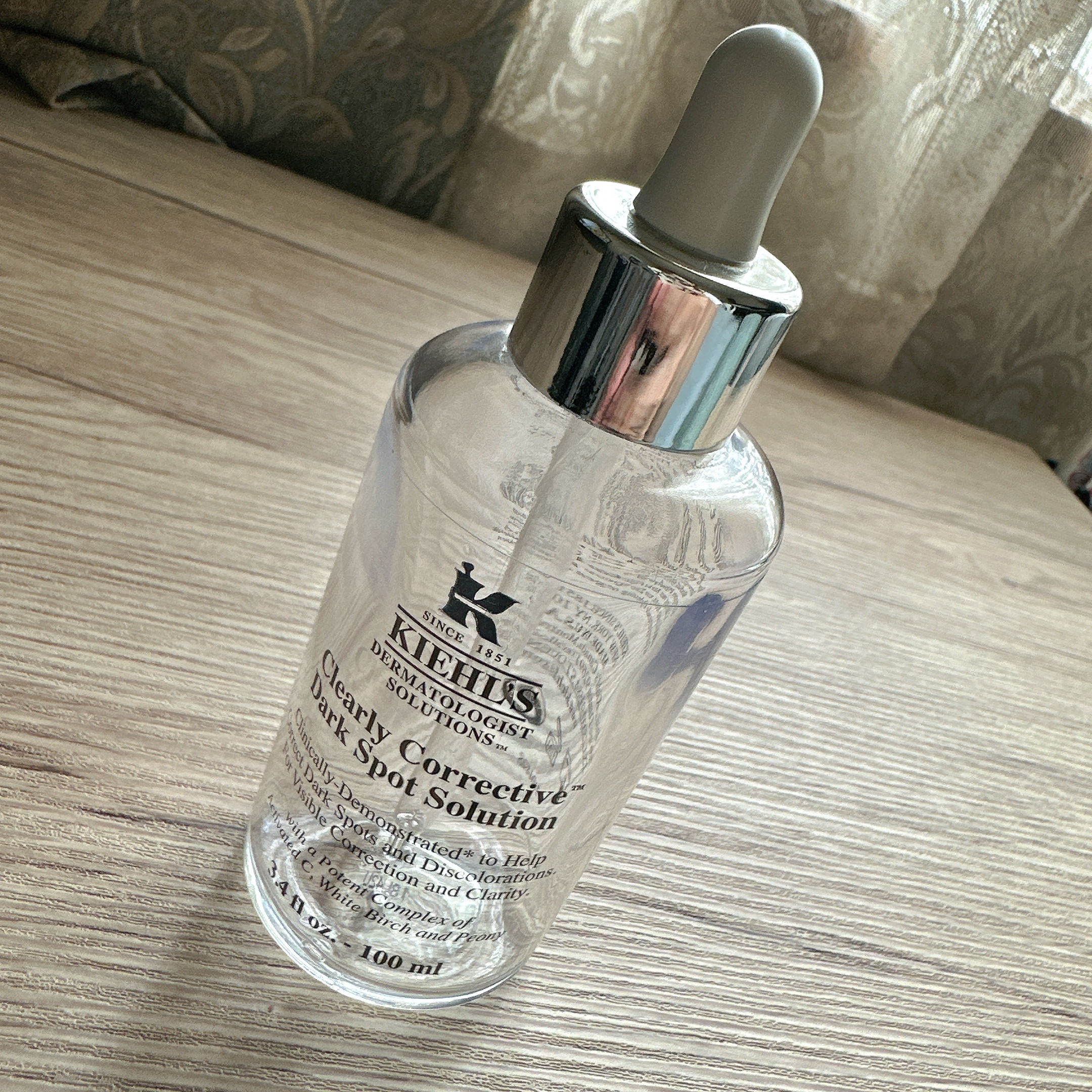 キールズ　クリアブライトエッセンス　50ml クレンザー30ml キールズ クリアリーブライトエッセンス50mlとクレンザーの BIG