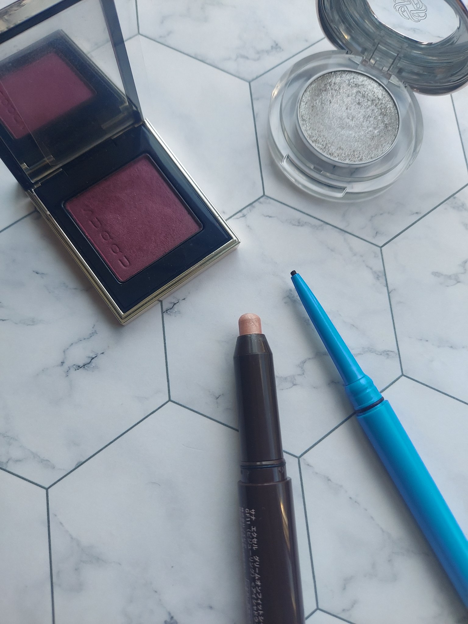 トーン タッチ アイズ/SUQQU/単色アイシャドウを使ったクチコミ（1枚目）