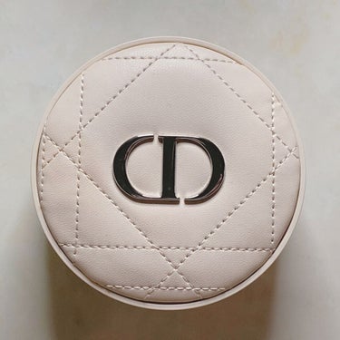 ディオールスキン フォーエヴァー クッション パウダー ゴールデン ナイツ（生産終了）/Dior/ルースパウダーを使ったクチコミ（3枚目）