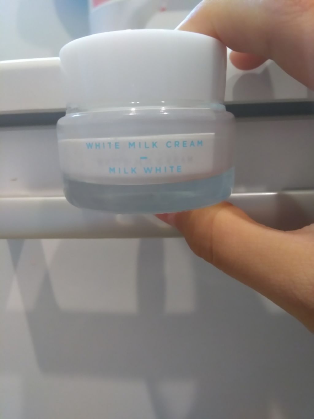 ピゥ すべすべフルーツエッセンス/piu/美容液を使ったクチコミ(2枚目)