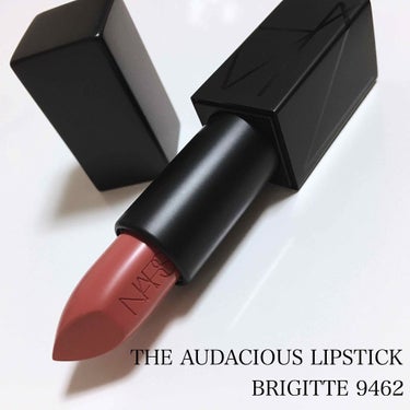 NARS オーデイシャスリップスティック 
9462 BRIGITTE
ずっと欲しかったオーデイシャス💄💋
カラーはブリジット、春にぴったりなコーラルピンク🍑🌸(ヌードローズらしいけどわたしにはコーラル