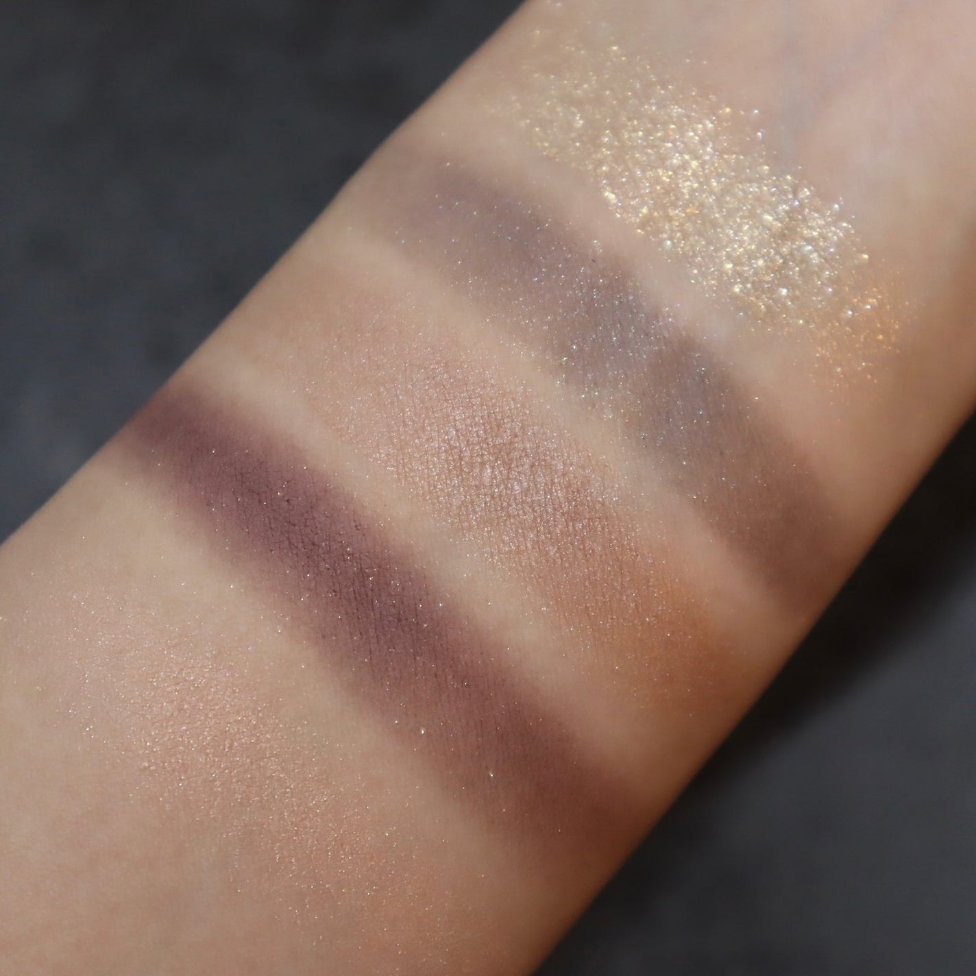 モイスチャー グレイズ リップスティック/SUQQU/口紅を使ったクチコミ(4枚目)