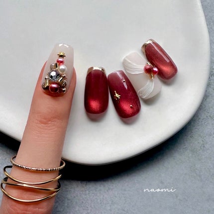 #ビジューネイル,#パールネイル,#ツリーネイル,#クリスマスネイル,#キラキラネイル,#冬ネイル,#ボルドーネイル,#大人可愛いネイル,#マグネットネイル,#リボンネイルのネイルデザイン