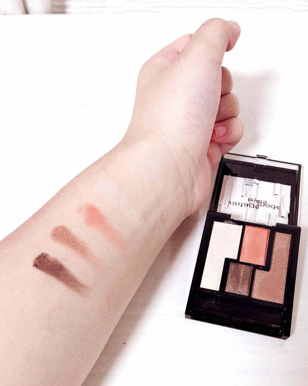 ヴィンテージモードアイズ/KATE/アイシャドウパレットを使ったクチコミ（2枚目）