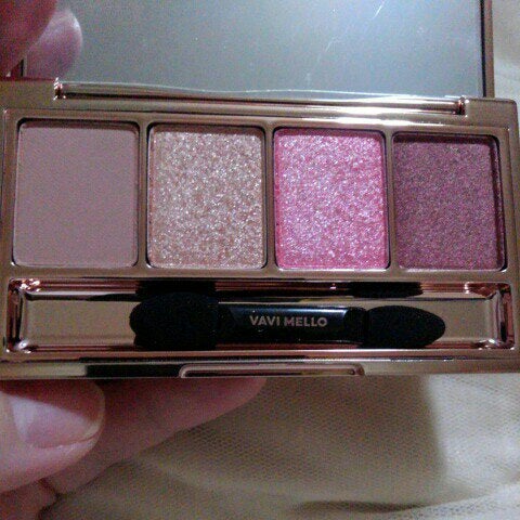 バレンタインボックスミニ/VAVI MELLO/アイシャドウパレットを使ったクチコミ(3枚目)