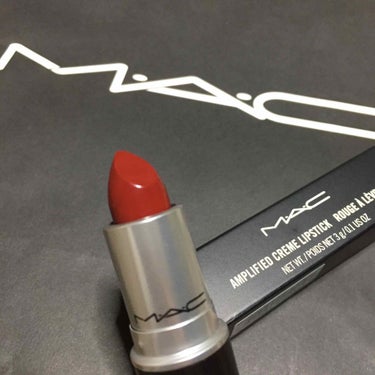 mac デュボネ
¥3000(税抜)

秋リップが欲しくてついに買ってしまいました😭
本当に可愛い秋色で買ってよかった❤️
ずっと眺めとけるくらい気に入ってます！唇の内側だけに塗って指でぼかしてグラデに