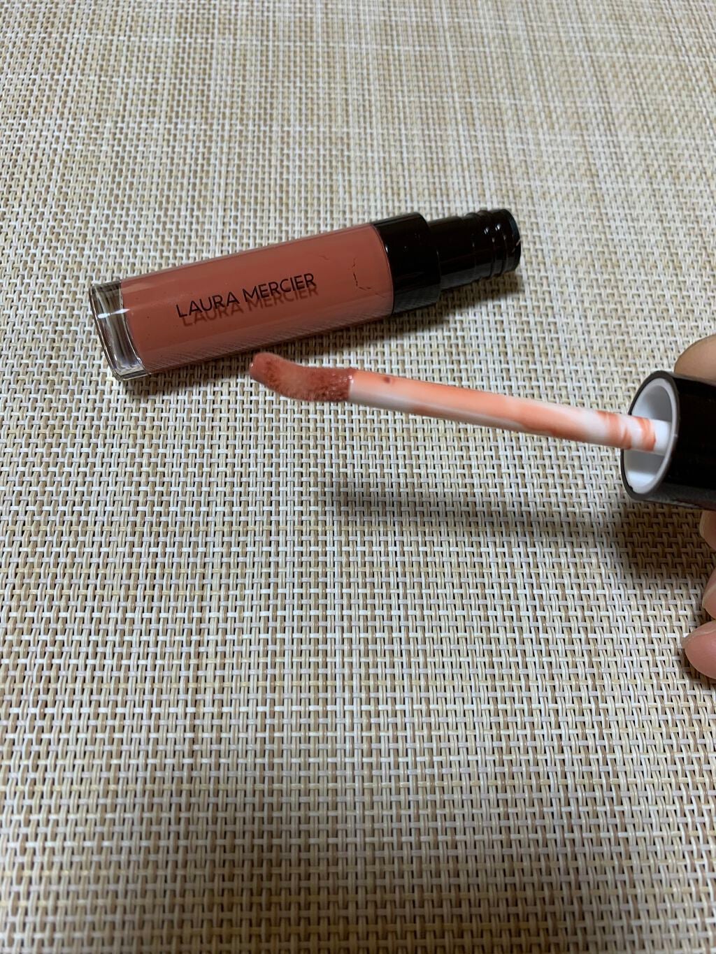 リップ グラッセ ハイドレーティング バームグロス/ローラ メルシエ/リップグロスを使ったクチコミ(3枚目)