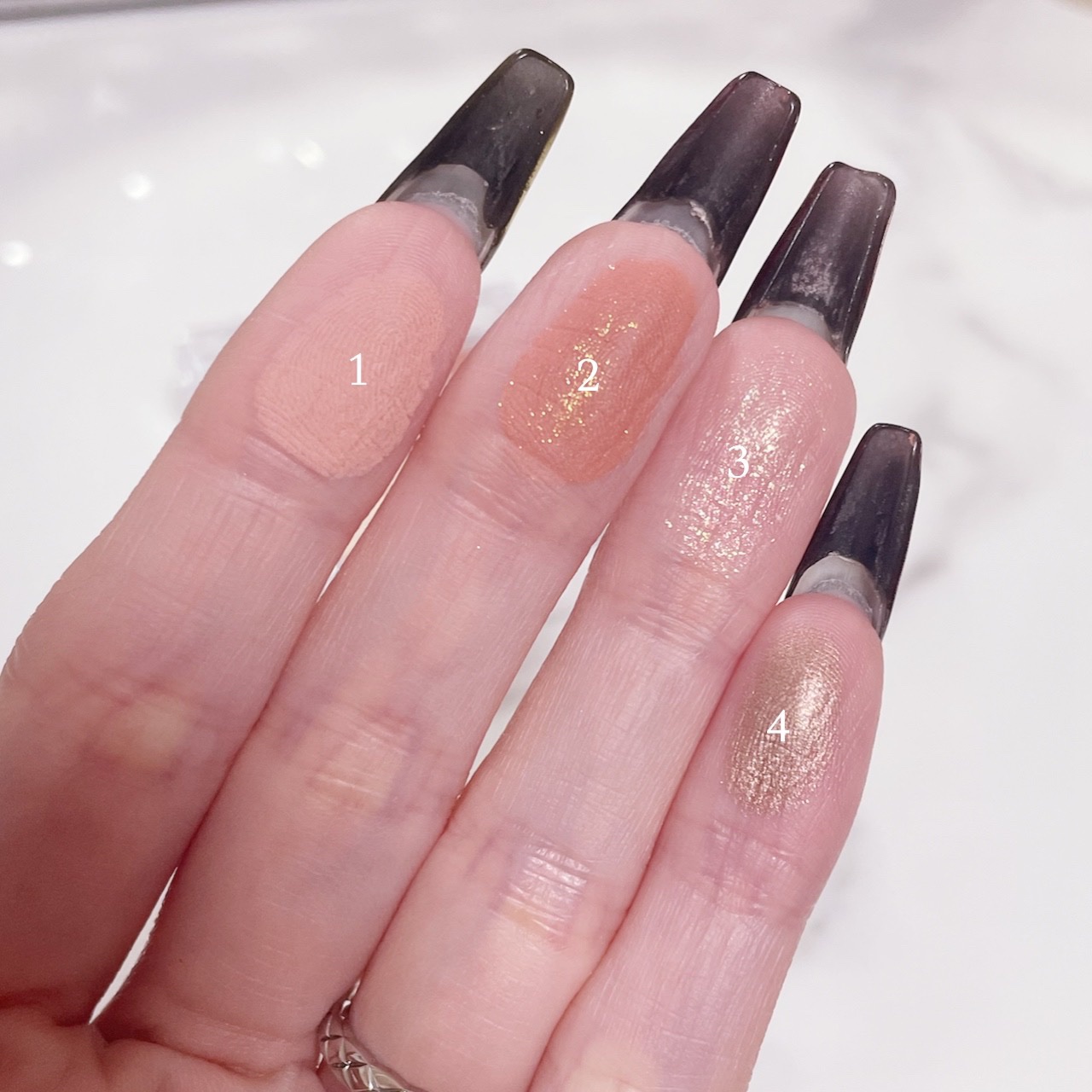 グリッターレイヤリングアイシャドウパレット 100 ANGEL WINGS/TWINKLE POP/アイシャドウパレットを使ったクチコミ（3枚目）