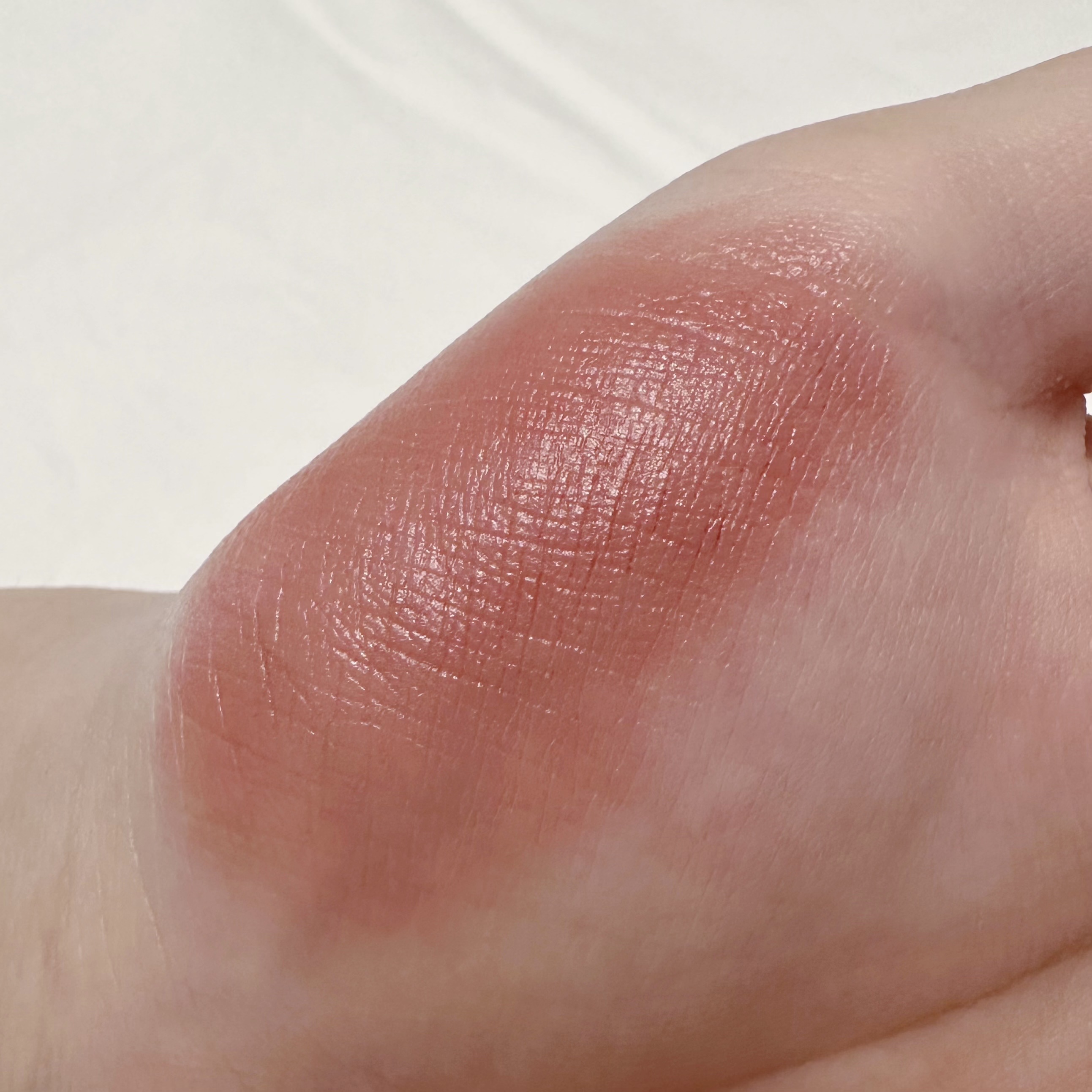 マキシマル スリーク サテン リップスティック 824 シッティング プリティ/M・A・C/口紅を使ったクチコミ（2枚目）