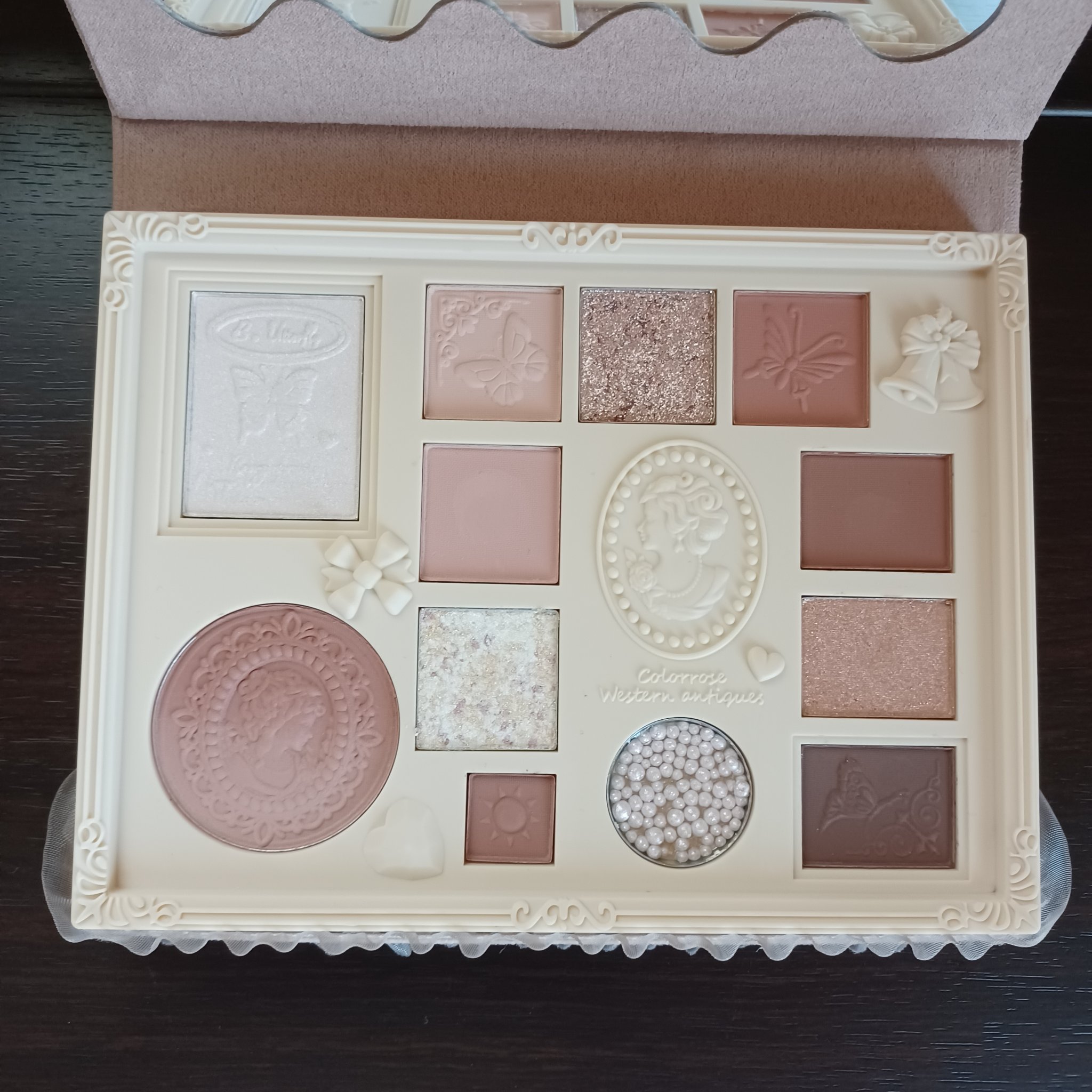 女王のカメオマルチパレット  02 マーガレット/COLORROSE/マルチパレットを使ったクチコミ（1枚目）