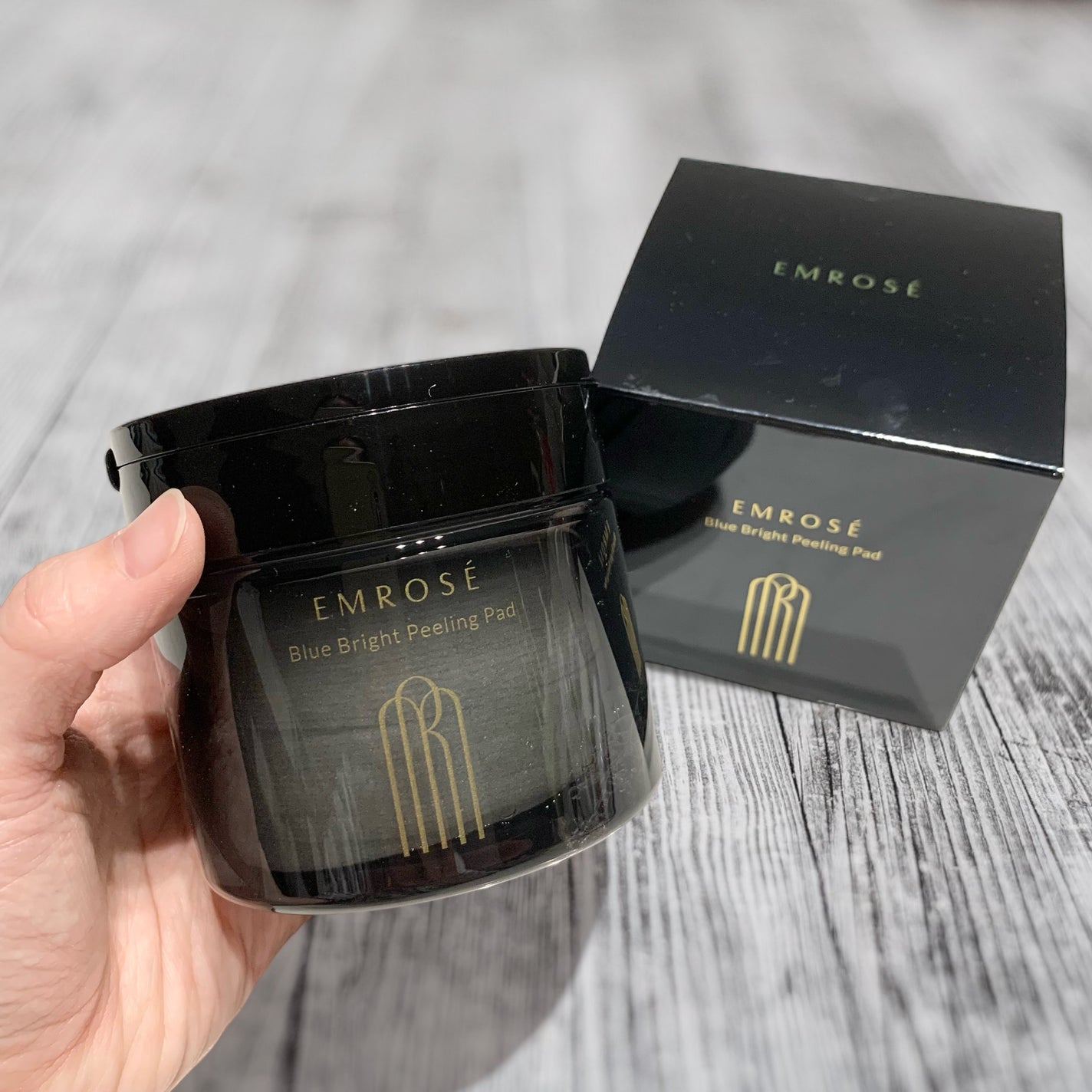 ブルーブライトピーリングパッド/EMROSÉ/トナーパッドを使ったクチコミ(2枚目)