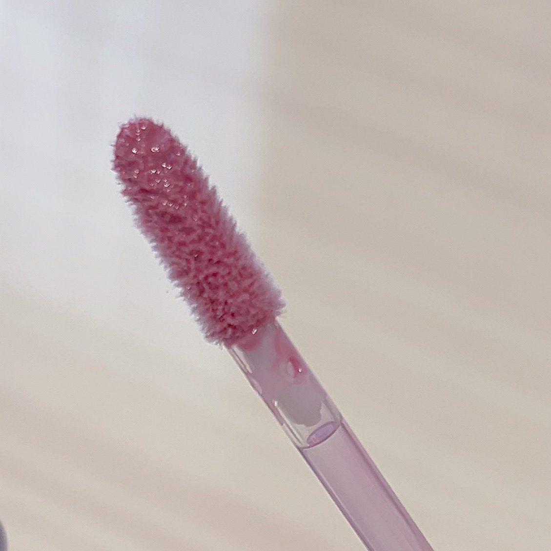 LIP PLUMPER GLAZE TINT/ROJEV/口紅を使ったクチコミ（3枚目）