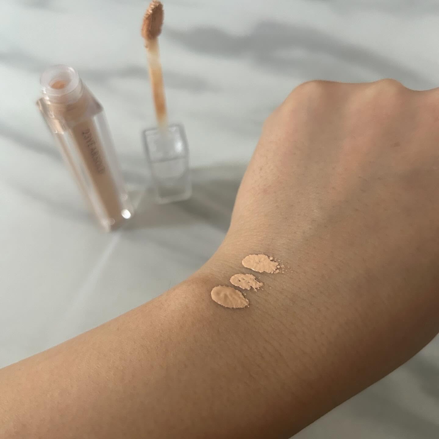 ダーマシンコンシーラー/23years old/リキッドコンシーラーを使ったクチコミ（3枚目）