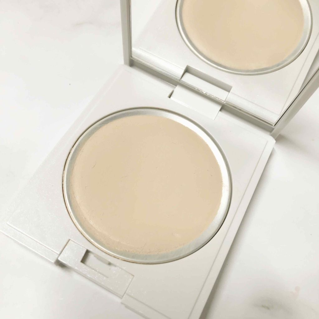 フローレスグロウ ソリッドファンデーション/CHICCA/クリーム・エマルジョンファンデーションを使ったクチコミ（1枚目）