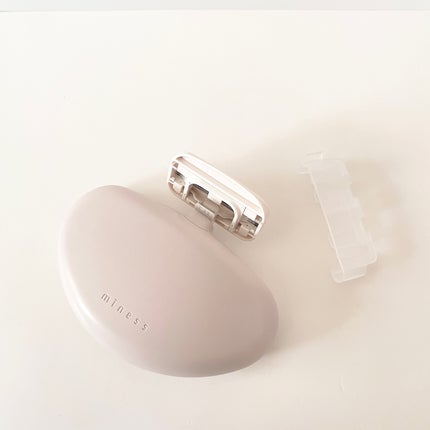 貝印 miness うで・あし用カミソリのクチコミ「────────────
miness −マイネス−
うで・あし用カミソリ
───────.....」(2枚目)